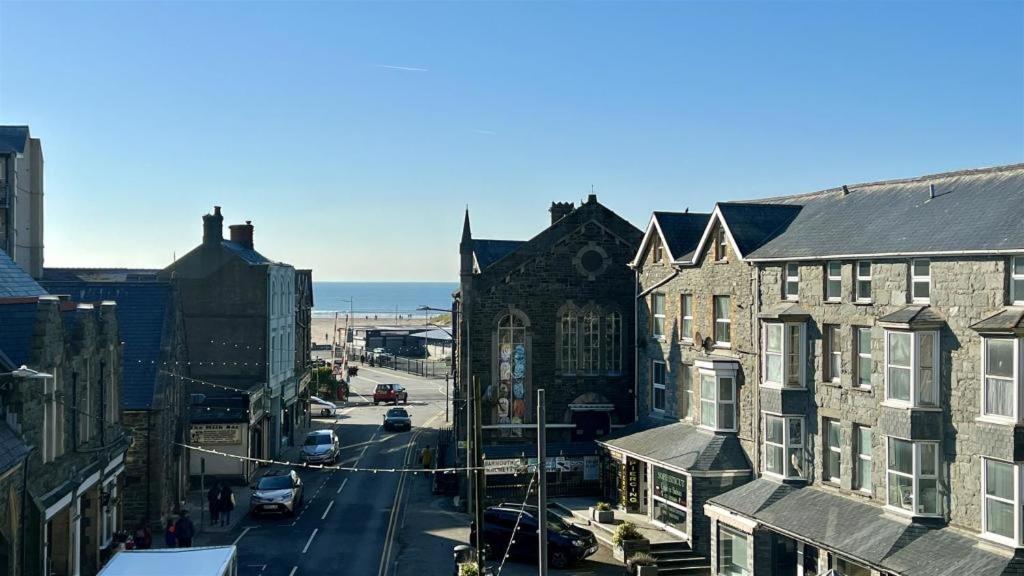 Luxury 4 Bedroom Seaside Apartment - Glan Y Werydd House Barmouth Exterior foto